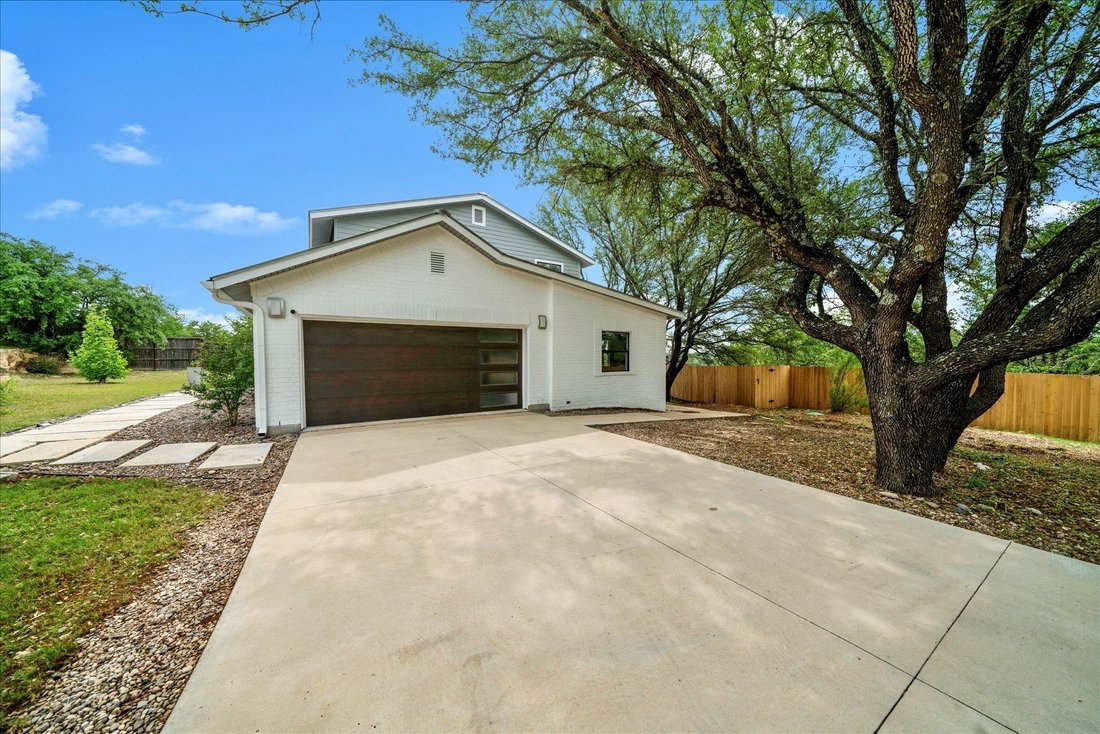 House in Spicewood, Texas, United States 4 - 18113144