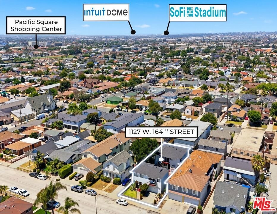 Gardena, California, United States 2 - 18112648