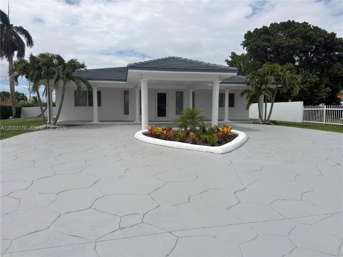 House in Miami, Florida, United States 1 - 18113112