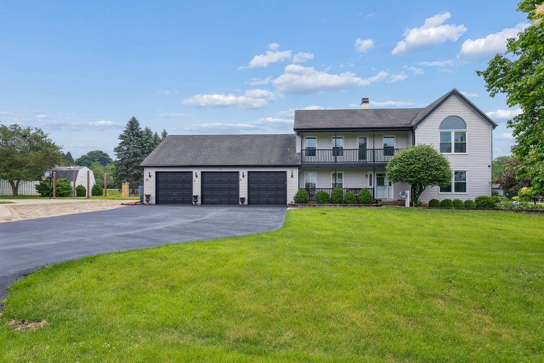 House in Gilberts, Illinois, United States 1 - 18063471