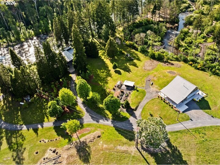 House in Vida, Oregon, United States 3 - 18115764