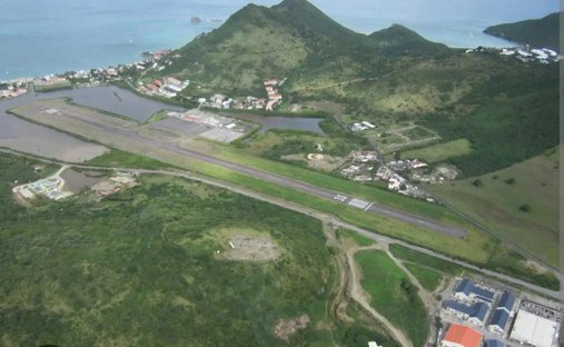 Land in Grand Case, Collectivity of Saint Martin, Saint Martin 1