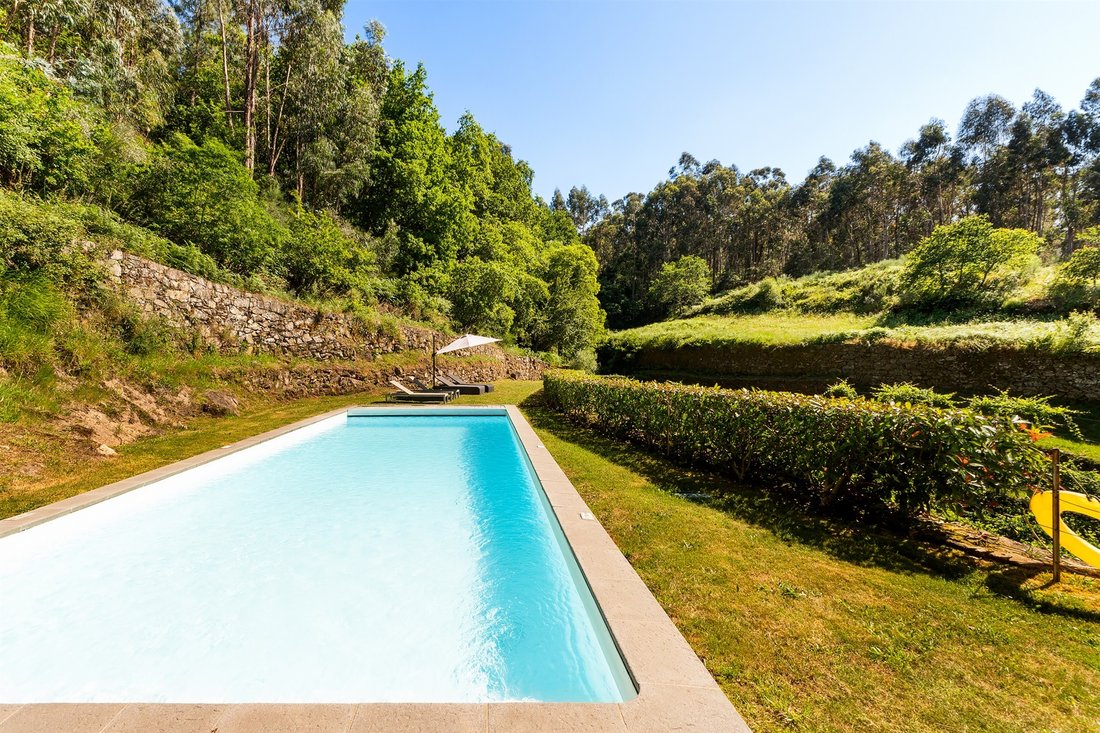 Farm Ranch in Vila e Roussas, Viana do Castelo District, Portugal 5 - 17965537