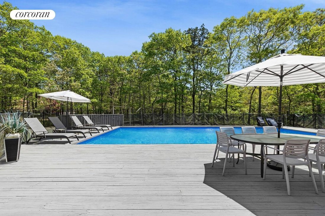 House in Westhampton, New York, United States 3 - 18112174