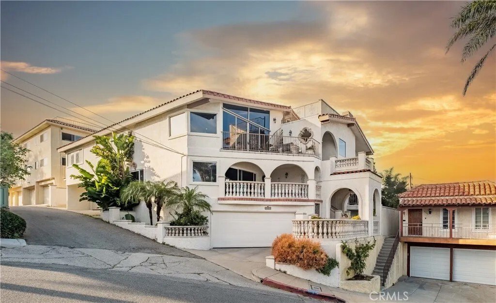 Los Angeles, California, United States 2 - 17347317