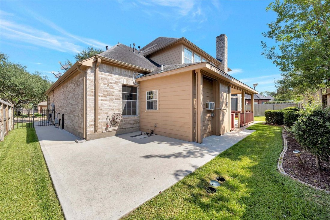 House in Houston, Texas, United States 3 - 18112082