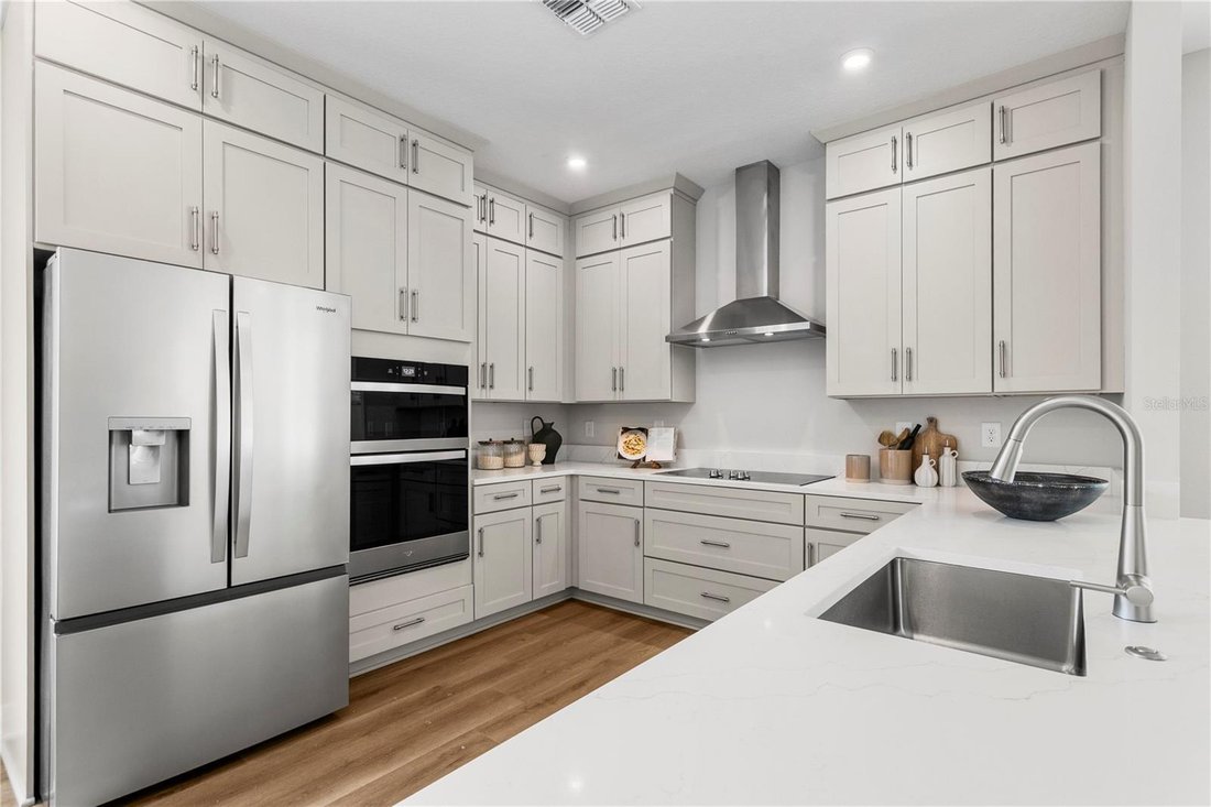 House in St. Petersburg, Florida, United States 4 - 17181456