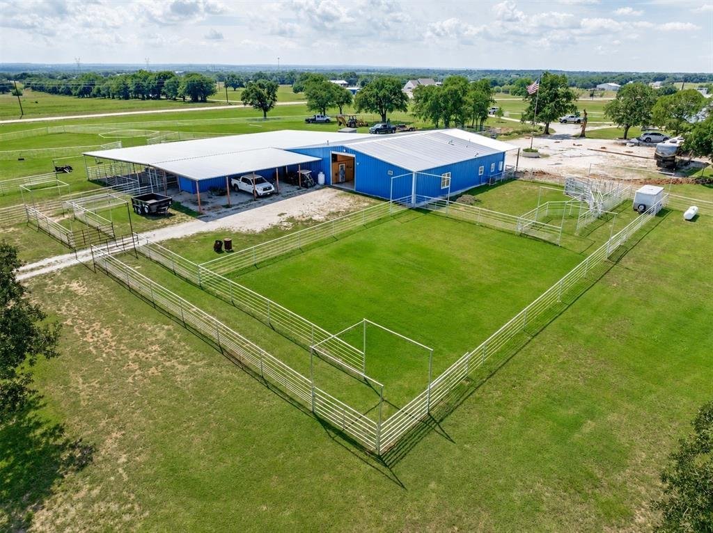 Farm Ranch in Alvord, Texas, United States 1 - 18114115