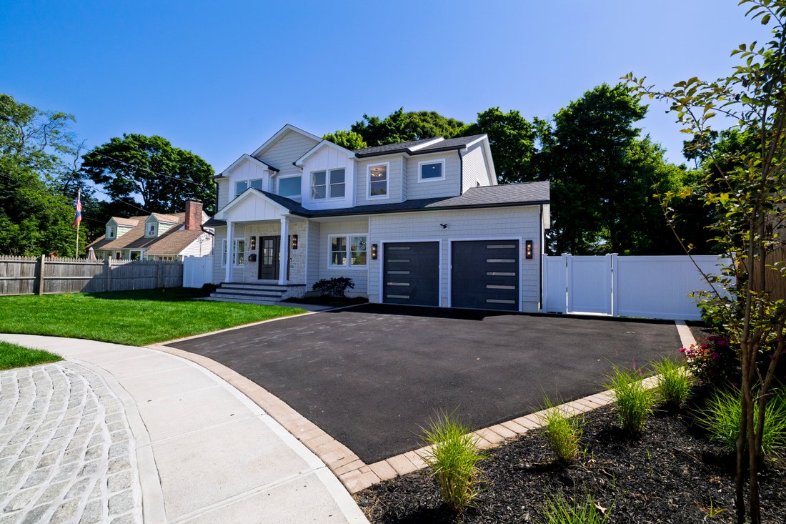 House in Bellmore, New York, United States 3 - 17447717