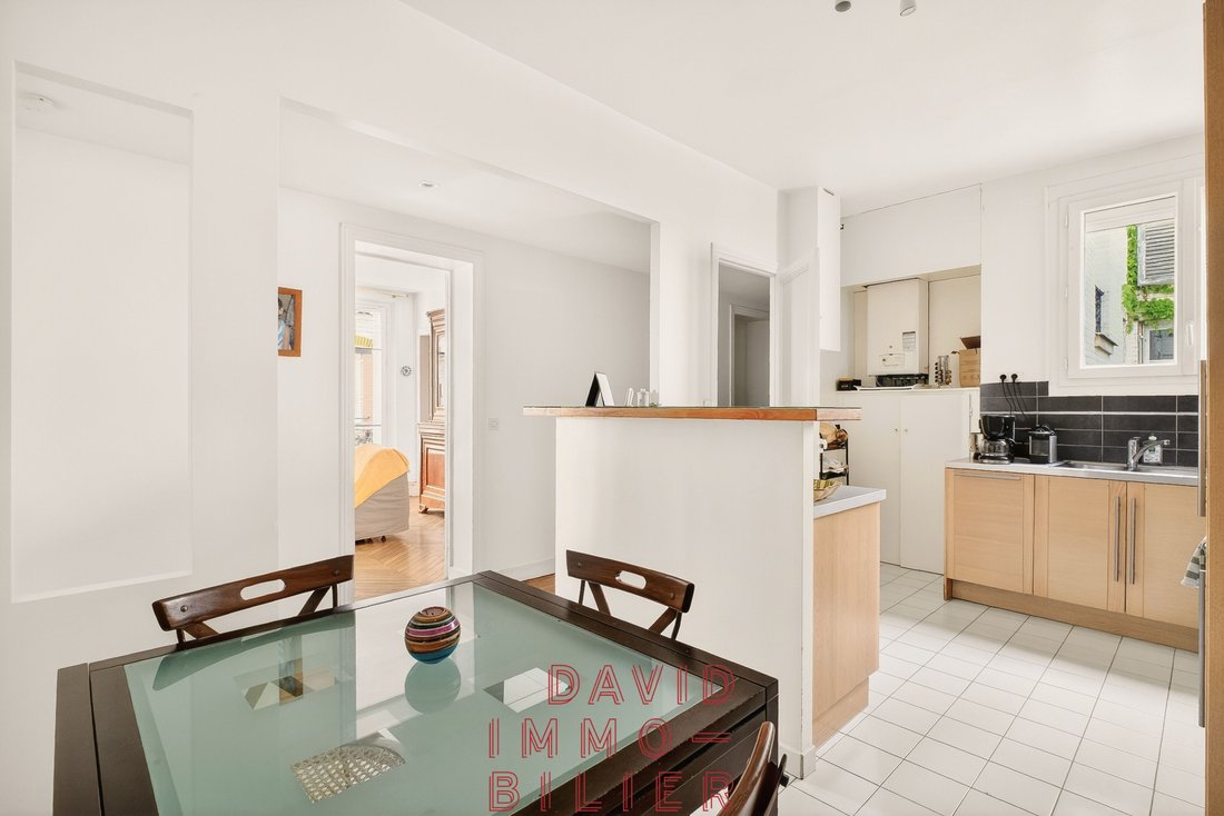 Apartment in Lorette-Martyrs, Paris 9e Arrondissement, Paris 5 - 18110827