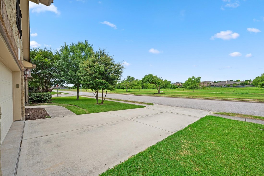 House in Pflugerville, Texas, United States 3 - 18113149