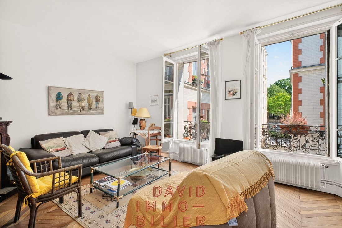 Apartment in Lorette-Martyrs, Paris 9e Arrondissement, Paris 1 - 18110827