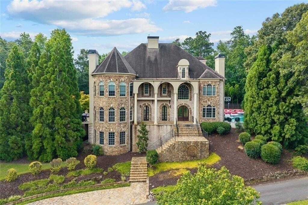 House in Roswell, Georgia, United States 3 - 18110583