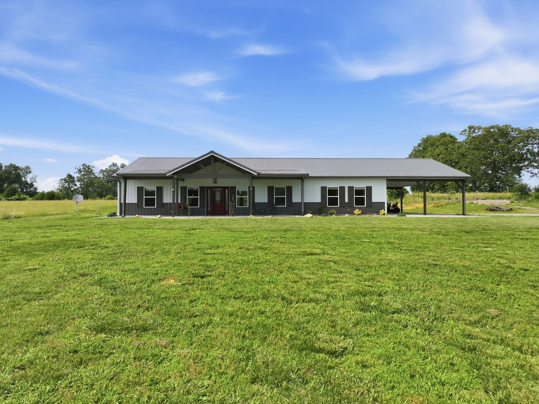 House in Dickson, Tennessee, United States 4 - 17692597