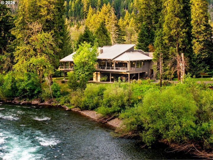 House in Vida, Oregon, United States 1 - 18115764