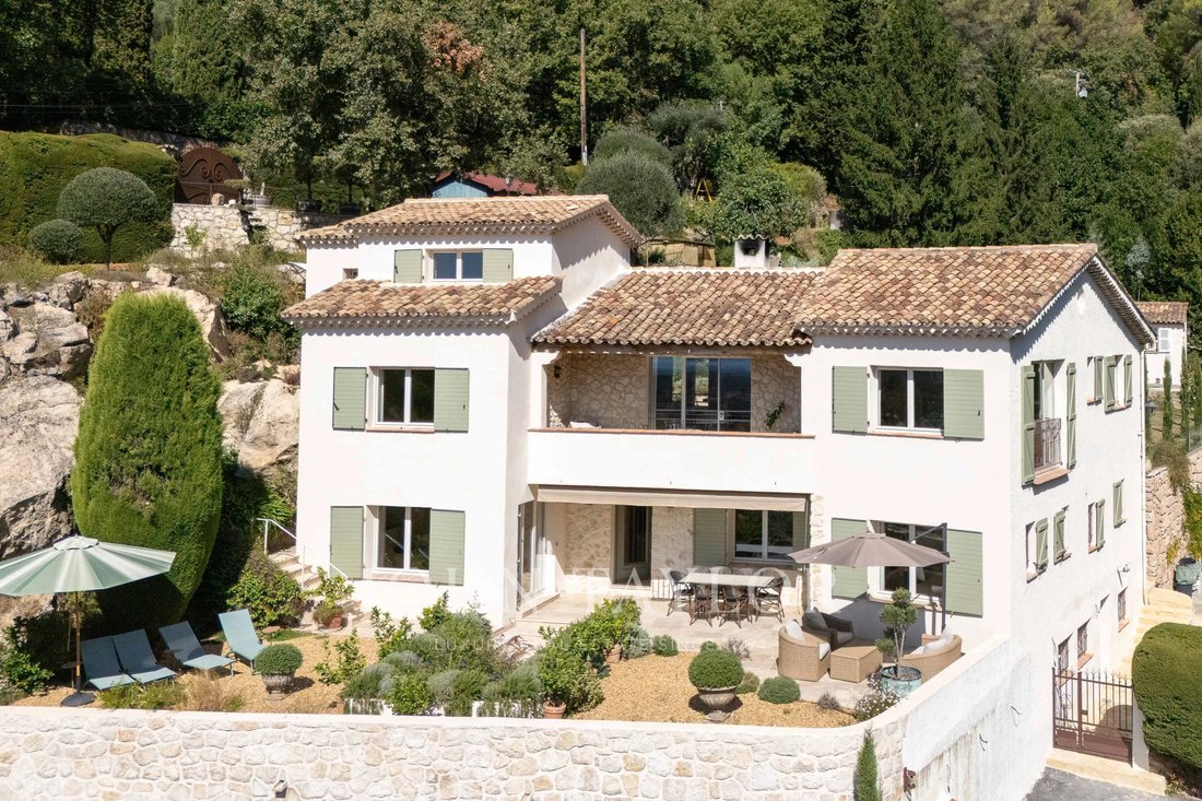 House in Plan de Noves, Vence, France 2 - 17348056