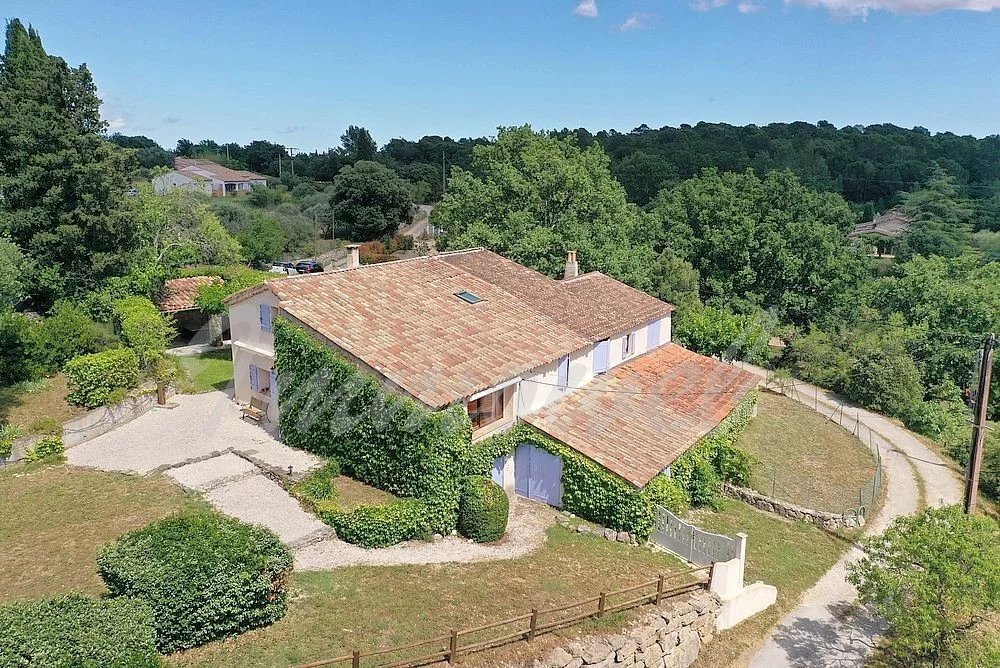 House in Bagnols-en-Forêt, Provence-Alpes-Côte d'Azur, France 2 - 18111537
