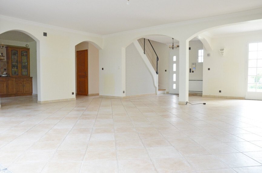 House in Les Molieres, Ile-de-France, France 4 - 18113303
