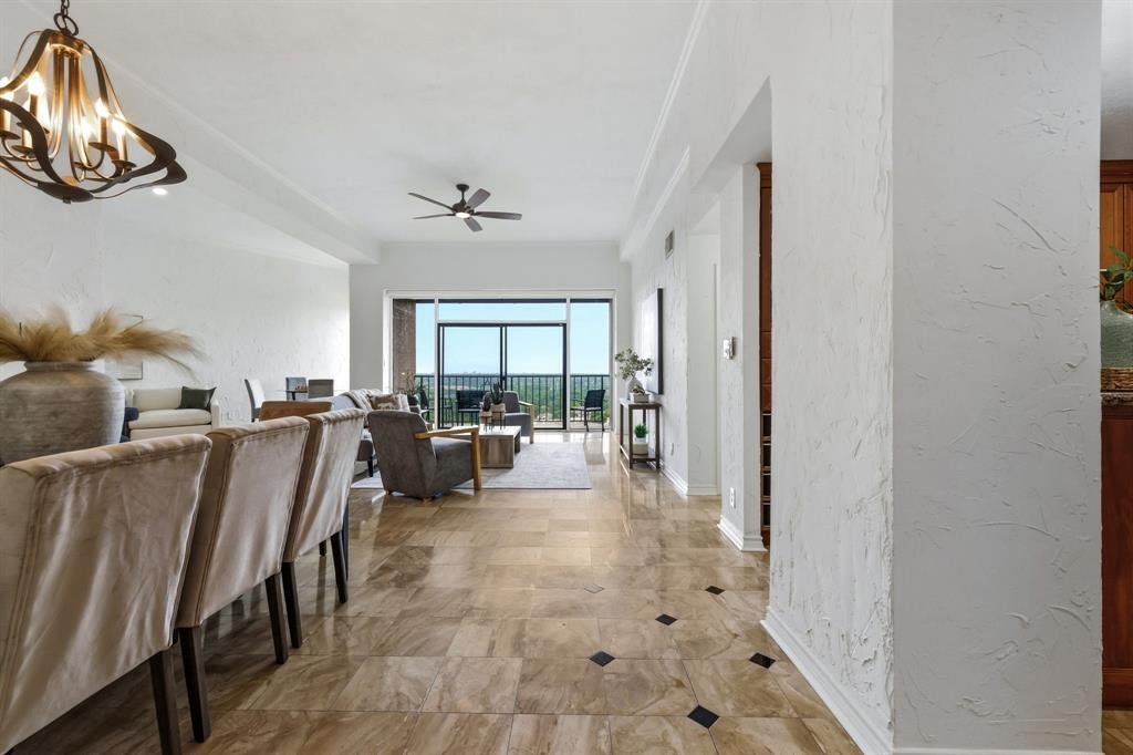 Condo in Dallas, Texas, United States 3 - 18114123