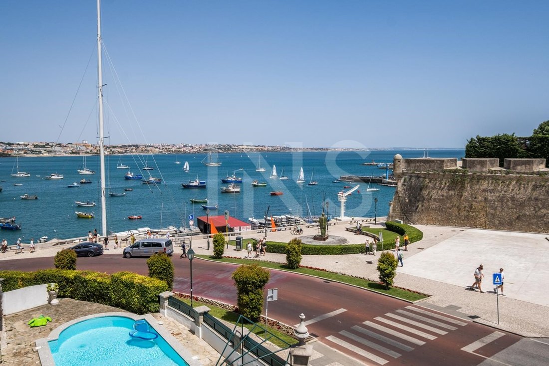 Apartment in Cascais e Estoril, Lisbon, Portugal 1 - 13872528