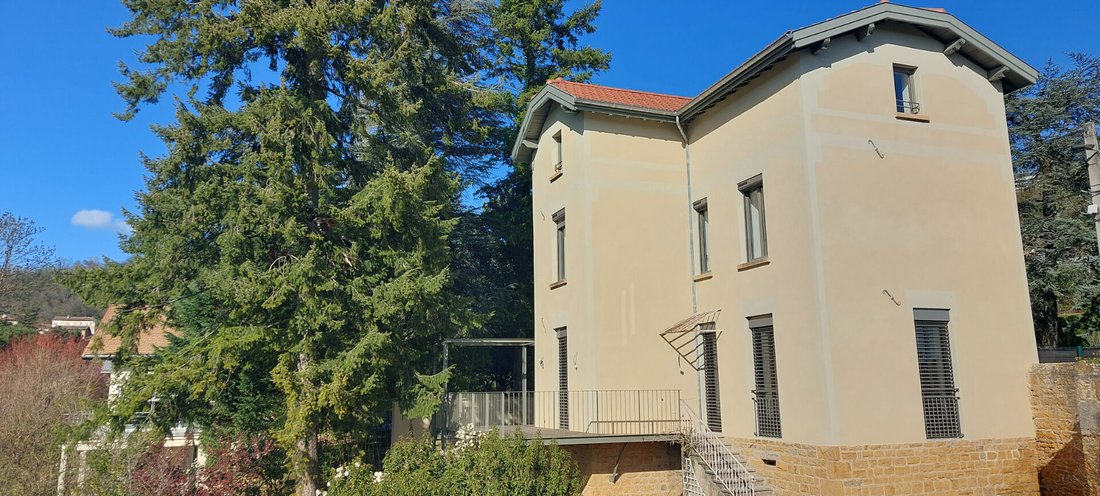 Villa in Saint-Cyr-au-Mont-d'Or, Auvergne-Rhône-Alpes, France 2 - 18115020