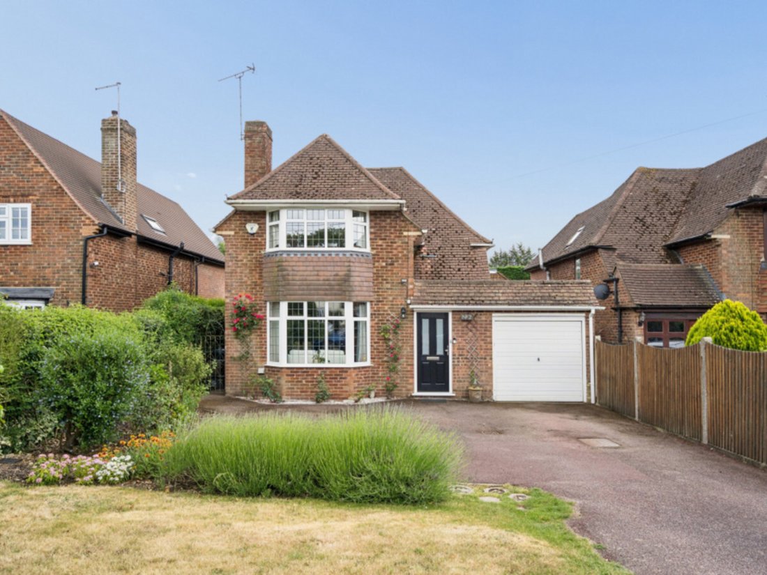 House in Beaconsfield, England 1 - 18114671