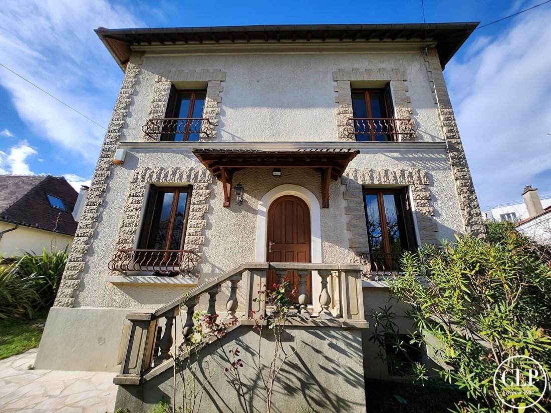 House in Neuilly-Plaisance, Ile-de-France, France 1 - 18113471