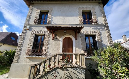 House in Neuilly-Plaisance, Ile-de-France, France 1