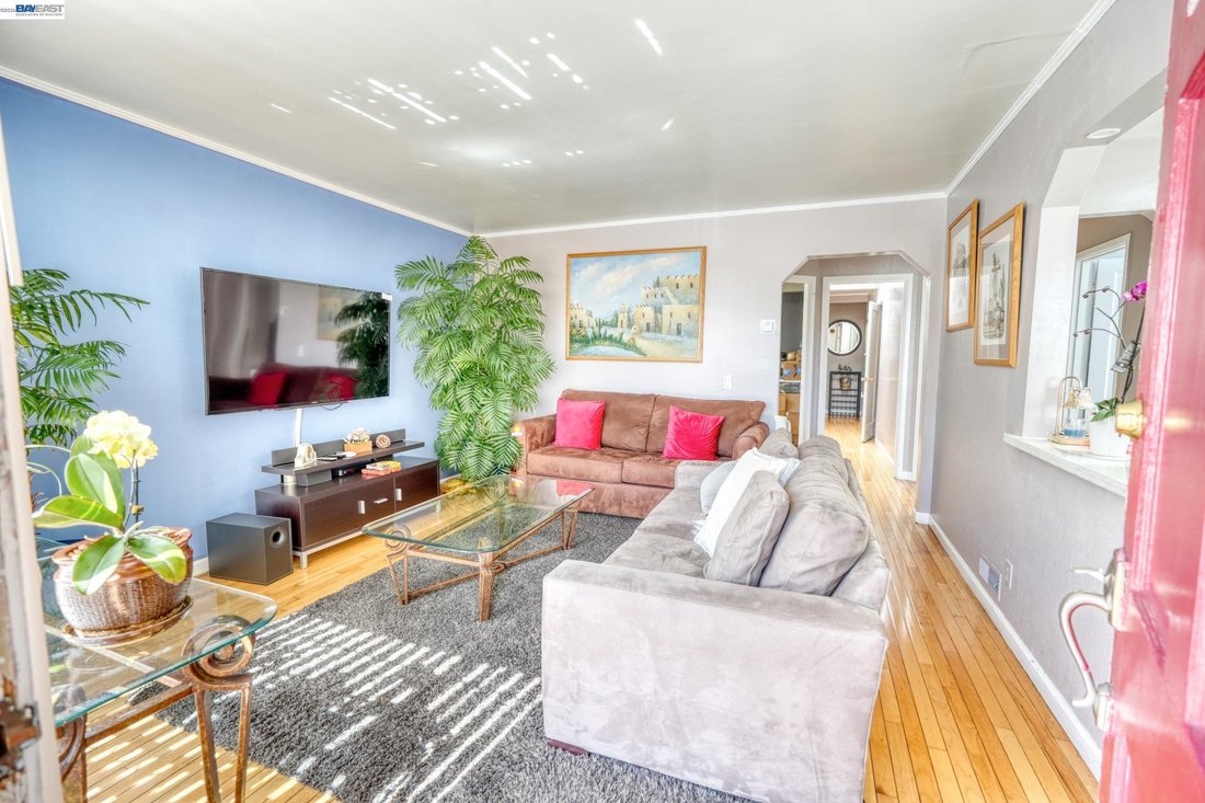 House in San Francisco, California, United States 3 - 18114036