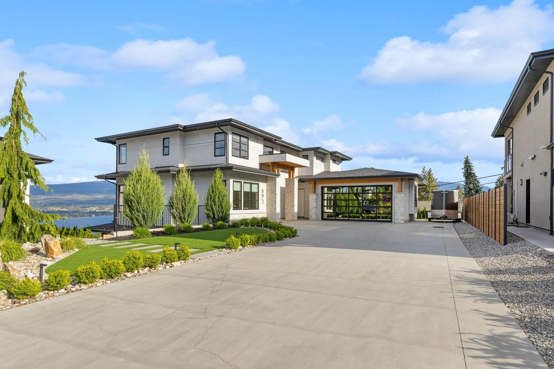 House in West Kelowna, British Columbia, Canada 3 - 18074139