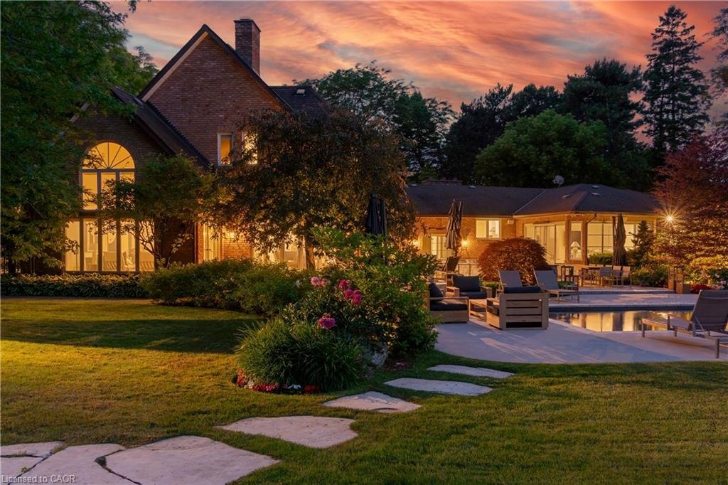 House in Toronto, Ontario, Canada 3 - 18110440