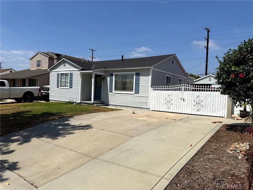 Condo in Azusa, California, United States 1 - 18112801
