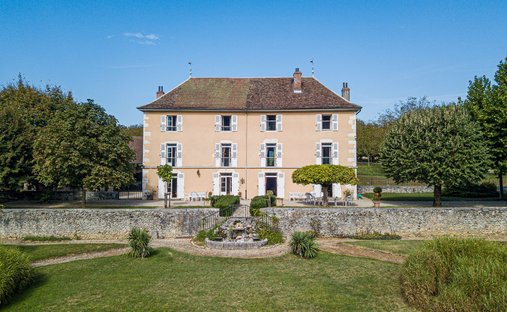 House in L'Albenc, Auvergne-Rhône-Alpes, France 1