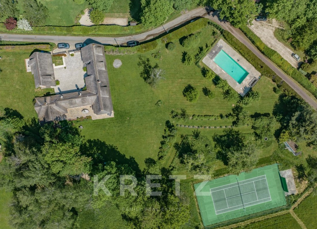 House in Montfort-l'Amaury, Ile-de-France, France 1 - 15241190