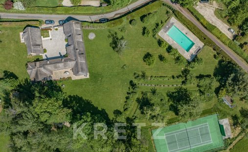 House in Montfort-l'Amaury, Ile-de-France, France 1