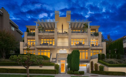 Condo in Seattle, Washington, United States 1