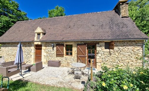 House in Proissans, Nouvelle-Aquitaine, France 1