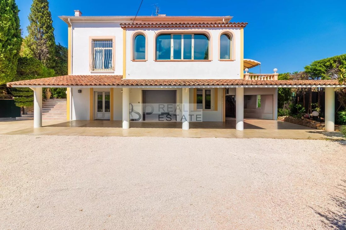 Villa in Cannes, Provence-Alpes-Côte d'Azur, France 4 - 18110970