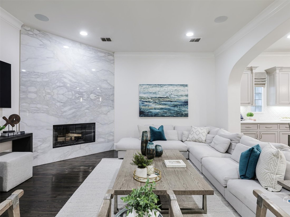 House in Frisco, Texas, United States 3 - 18113074