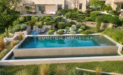Villa in Montagne des Chèvres, Villeneuve-lès-Avignon, France 1