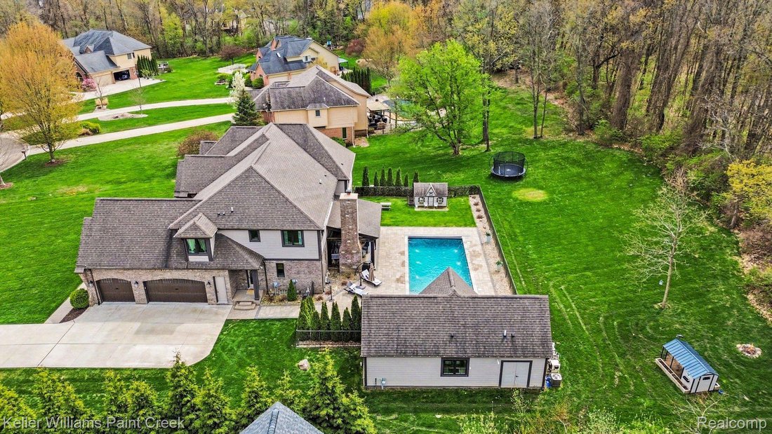 House in Clarkston, Michigan, United States 4 - 17818362