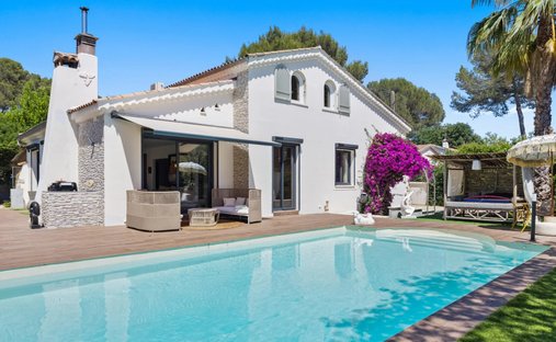 Villa in Mougins, Provence-Alpes-Côte d'Azur, France 1