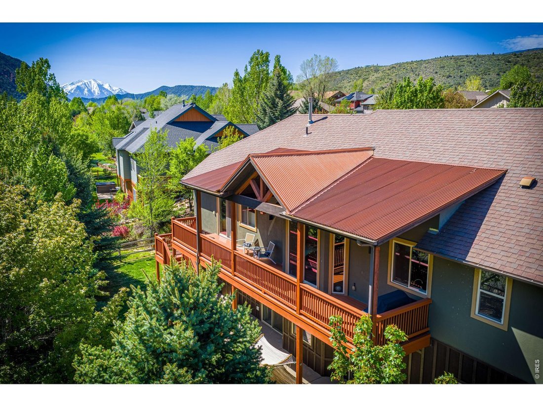 Glenwood Springs, Colorado, United States 4 - 18114374