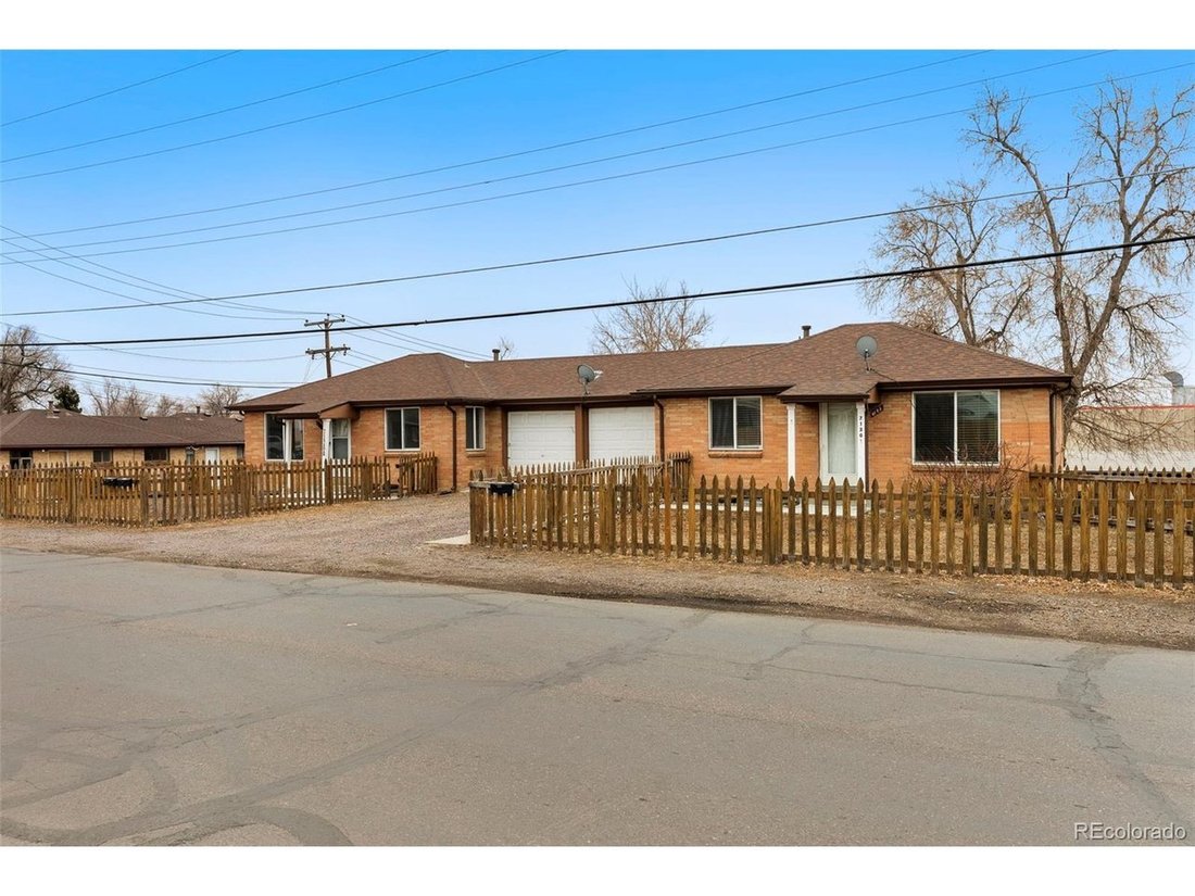 Lakewood, Colorado, United States 1 - 18114358