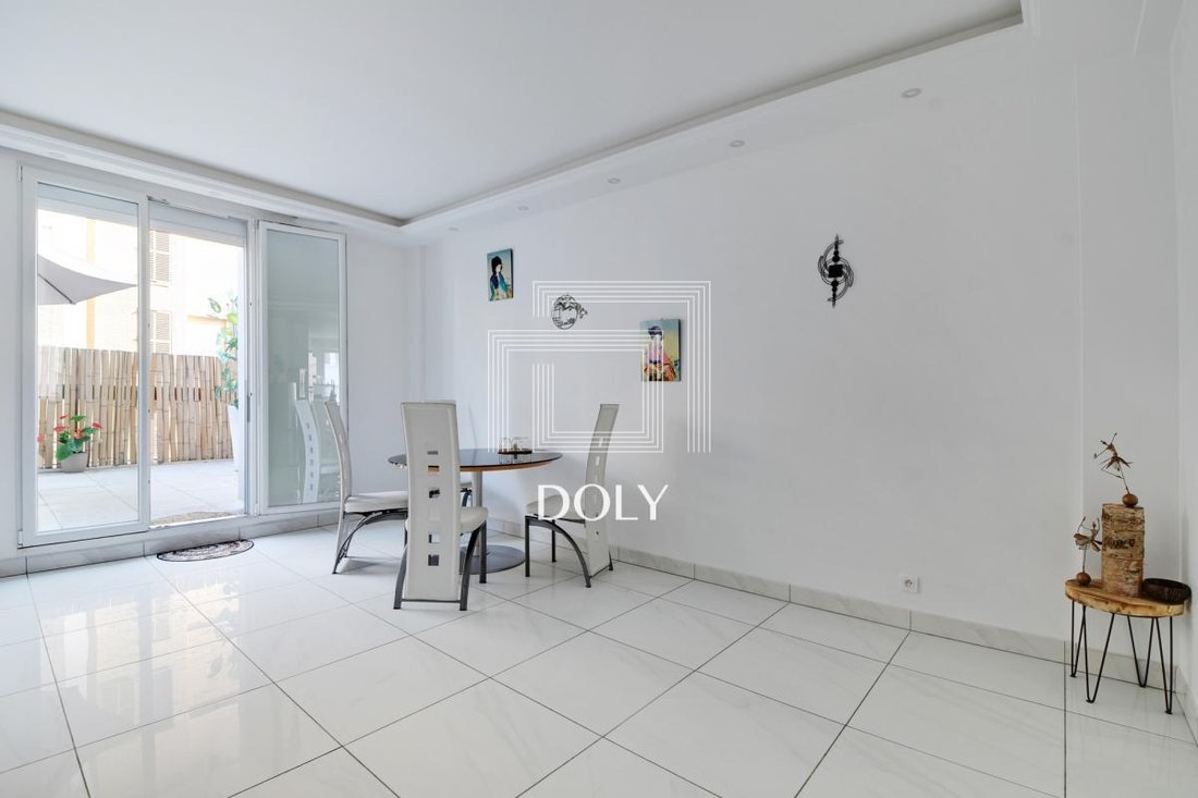 Apartment in Epinettes, Issy-les-Moulineaux, France 4 - 18111363