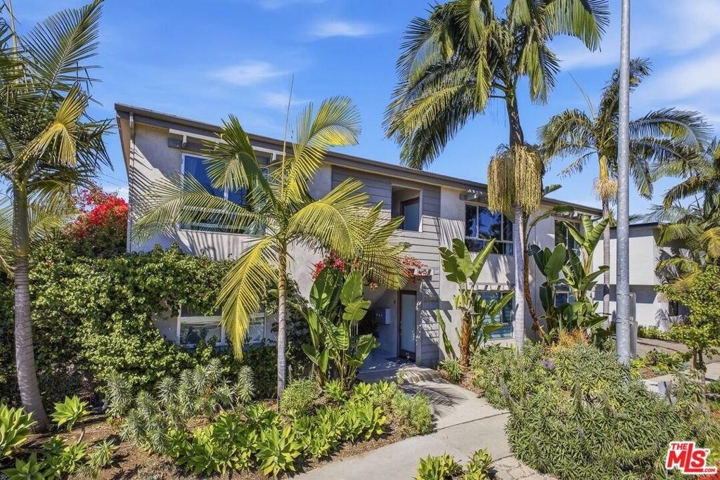 Culver City, California, United States 1 - 18112644