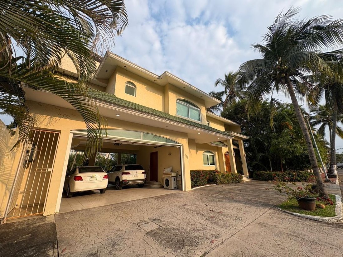 House in El Estero, Veracruz, Mexico 3 - 18110184