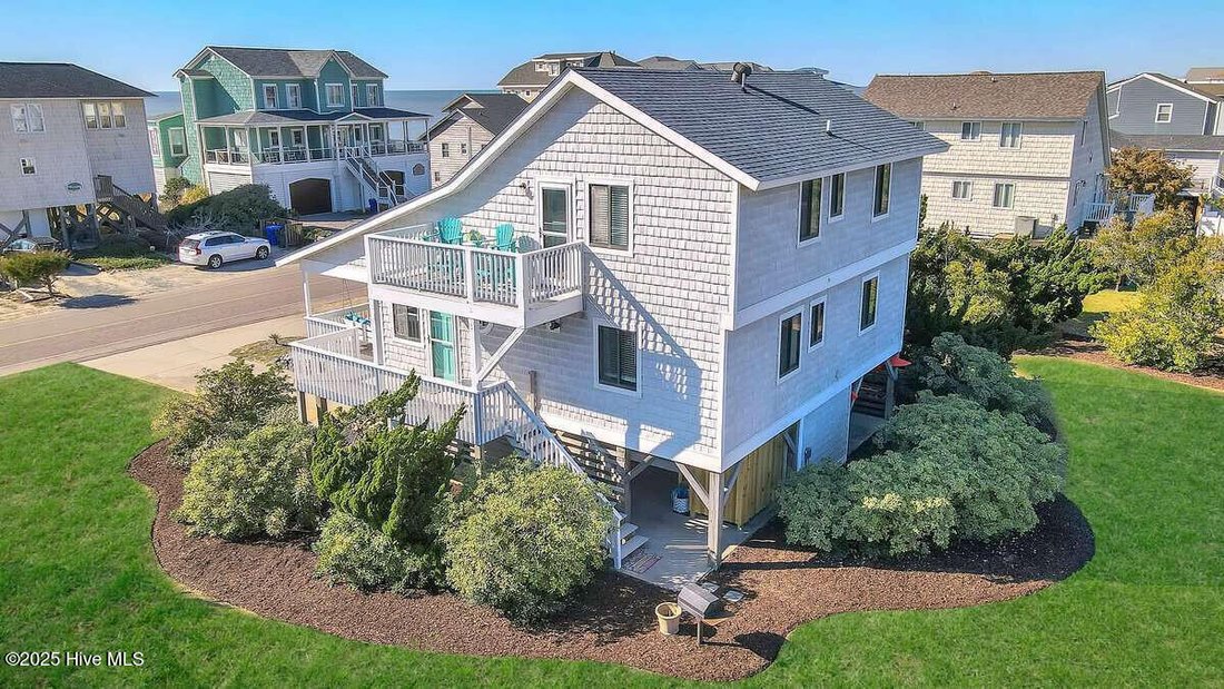House in Oak Island, North Carolina, United States 3 - 18114791