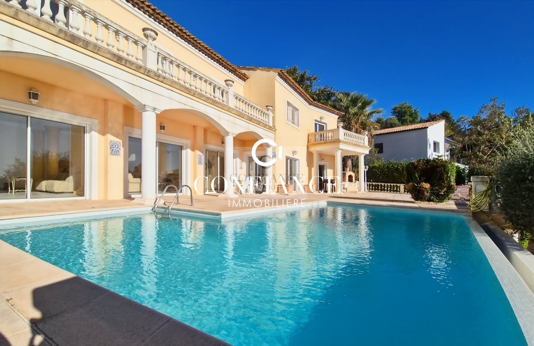 House in Mandelieu-la-Napoule, Provence-Alpes-Côte d'Azur, France 3 - 17841016