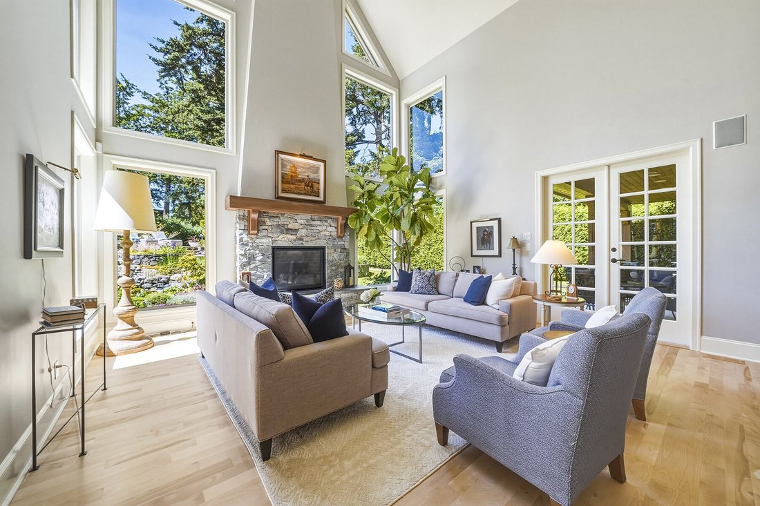 House in Saanich, British Columbia, Canada 3 - 18114252